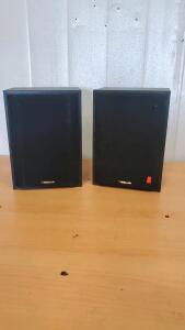 (2) Klipsch KG.5 Bookshelf Speaker