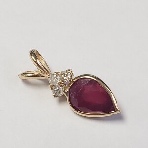 $1040 14K Ruby(1.65ct) Diamond(0.03ct) Pendant