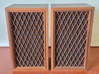 Vintage Pioneer CS-77 Walnut Wood Speakers / +$200 Value!