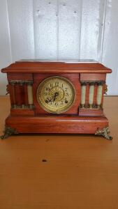 Vintage Seth Thomas Wood Grain Mantel Clock 17"x12"x7"