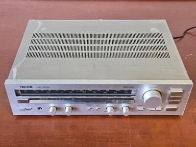 Vintage Nikko NR-500 AM/FM Stereo Receiver / +$80 Value!