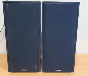 (2) Klipsch RP-600M Bookshelf Speakers.