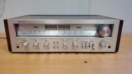 Vintage Pioneer Stereo Receiver Model SX-650