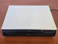 Sony BDP-S1 Full HD 1080p Blu-Ray Disc Player / +$100 Value!