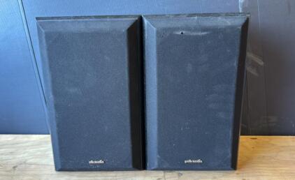 (2) Polk Audio Book Shelf Speakers