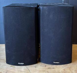 (2) Paradigm Mini Monitor v.5 Book Shelf Speakers