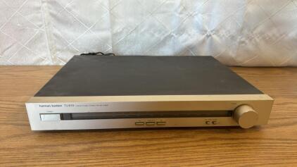 Harman/Kardon TU610 Stereo FM/AM Tuner, Model TU610