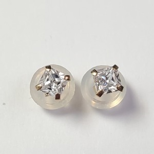 $160 14K CZ(0.2ct) Earrings