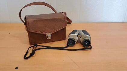 Simmons Spectrum 10x25 Compact Binoculars, Model 99730 With Case
