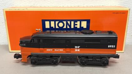 1994 Lionel 8922 Electric Train Locomotive, New Haven, O Scale, Original Box