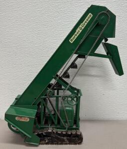 1948-1950 Vintage Barber Greene Toy Model Conveyor Belt, Doepke Mfg.