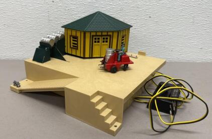 1955-1956 American Flyer Oil Drum Loader, Model Train Accessory, Serial 55709