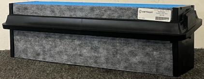 Detroit Air Filter 03-42776-010, Freightliner