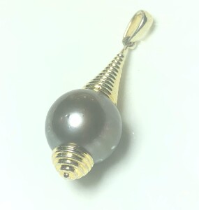 $400 Silver Genuine Tahitian Pearl 13-15Mm Pendant