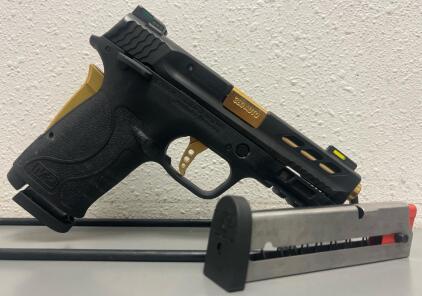 Smith & Wesson M&P 380 Shield EZ, Semi-Automatic, .380 Auto, Serial: FJS8049