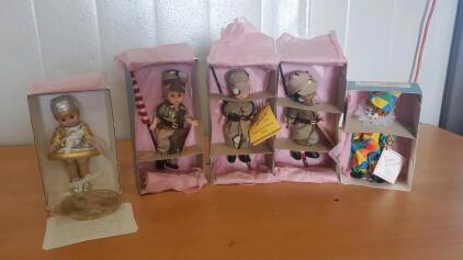 (5) Madam Alexander Dolls