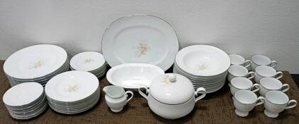 (53) Piece China Set