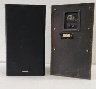 (2) Curtis Mathes HS635 3-Way Speakers