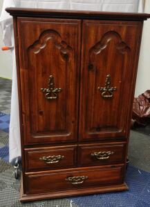 38"x 19"x 59&frac12;" Sunny Pine Finish Wooden Storage Wardrobe Armoire