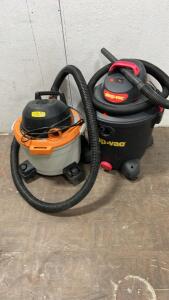 (2) Vacuums Medium Shop vac ,Small unbranded vacuum both works