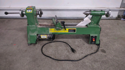 Central Machinery 10 in. x 18 in., 5-Speed, 1/2 HP Benchtop Wood Lathe