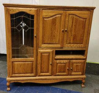 59"x 20"x 60" Oak Wooden Entertainment Center