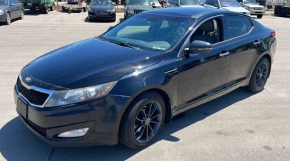 2013 Kia Optima - AWD!