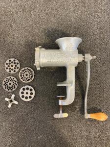 No. 333 Universal Cast Iron Meat Chopper With With 5 Attatchments