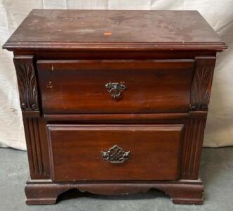 Wooden Endtable H 3&rsquo; W 2&rsquo; 2&rdquo; L 1&rsquo; 5&rdquo;