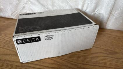 Delta Monitor 14 Series Shower Trim Rain Head