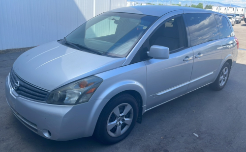 2009 Nissan Quest - Spacious!