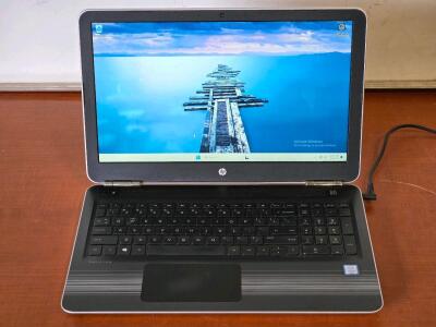 HP Pavilion 3168NGW 15.6" Touchscreen Laptop w/ Charger