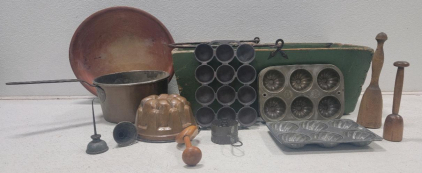Antique Baking And D&eacute;cor