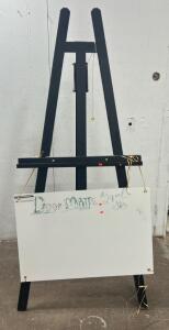 (1) Easel Stand