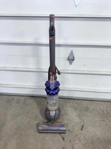 (1) Dyson DC50 Animal Compact Upright Vacuum Cleaner