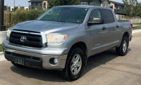 2013 TOYOTA TUNDRA - 4X4! - 8