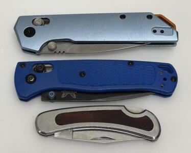 Kershaw Launch 4, Benchmade Bugout, Frost Cutlery Muskrat, Folding Knives (Not Authenticated)