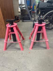 (2) Sunex Tools 10 ton medium height jack stands