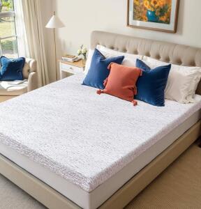 4&rdquo; Memory Foam Mattress Topper (King)
