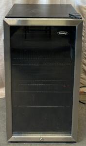 Danby Wine Cooler / 18.5&rdquo; L x 17.5&rdquo; W x 32&rdquo; H
