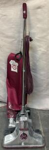 Vintage Royal Classic Edition Vacuum
