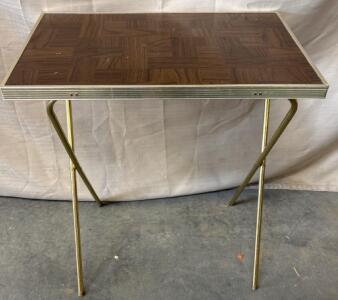Vintage TV Tray H 2&rsquo; 1&rdquo; W 1&rsquo; 11&rdquo; L 1&rsquo; 3&rdquo;