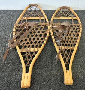 (1) Pair Of Iverson Seek Wilderness Snow Shoes