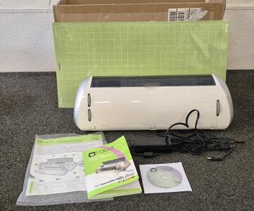 Crichton Comes With Start Guide And DVD And Plug In Cord And Mat (Works)