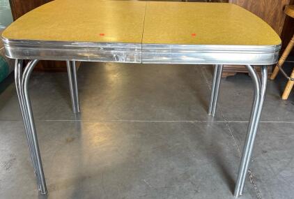 Vintage Yellow Table H 2&rsquo; 5&rdquo; W 3&rsquo; 5.5&rdquo; L 2&rsquo; 5&rdquo;