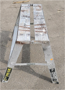 Aluminum Platform Ladder, 2 Steps, Silver