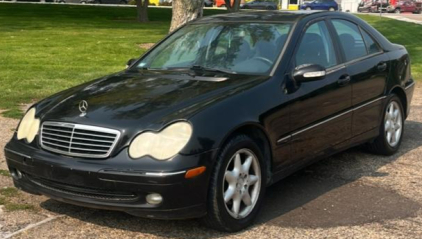 2003 MERCEDES C230 - SUNROOF - LEATHER SEATS