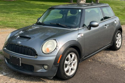 2008 MINI COOPER S - LEATHER SEATS - 108K MILES!