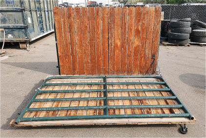 Behlen Country Heavy-Duty Farm Gate, 4x8 ft, 16 Gauge, Green Frame