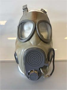 Czech M-M10 WWII Military Gas Mask/Respirator Collectable